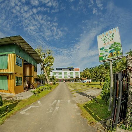 Sinar Eco Resort Kampong Bukit Panjang Exteriör bild