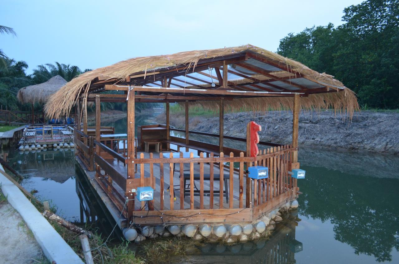 Sinar Eco Resort Kampong Bukit Panjang Exteriör bild